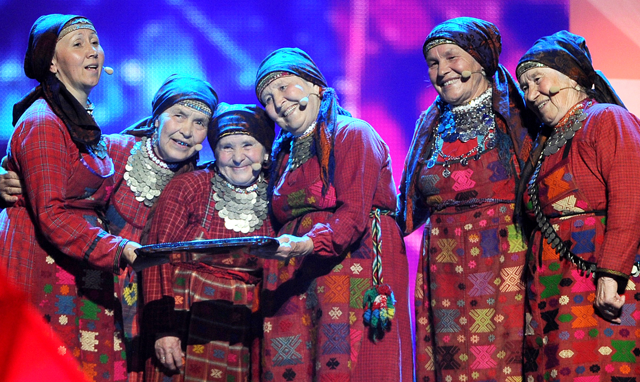 Бурановские бабушки евровидение. Бурановские бабушки Байсарова. Евровидение лего Бурановские бабушки. Евровидение Бурановские бабушки голосование.