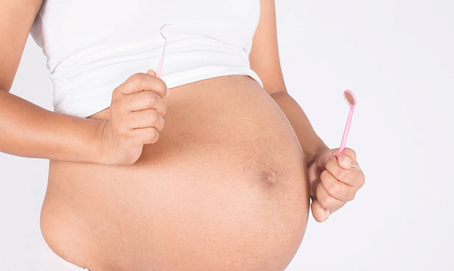 Лечение зубов во время беременности: мифы и реальность